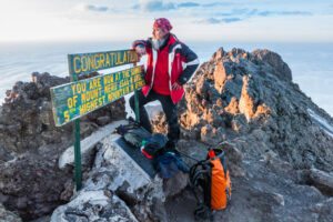 Climbing-Mountain-Meru-2